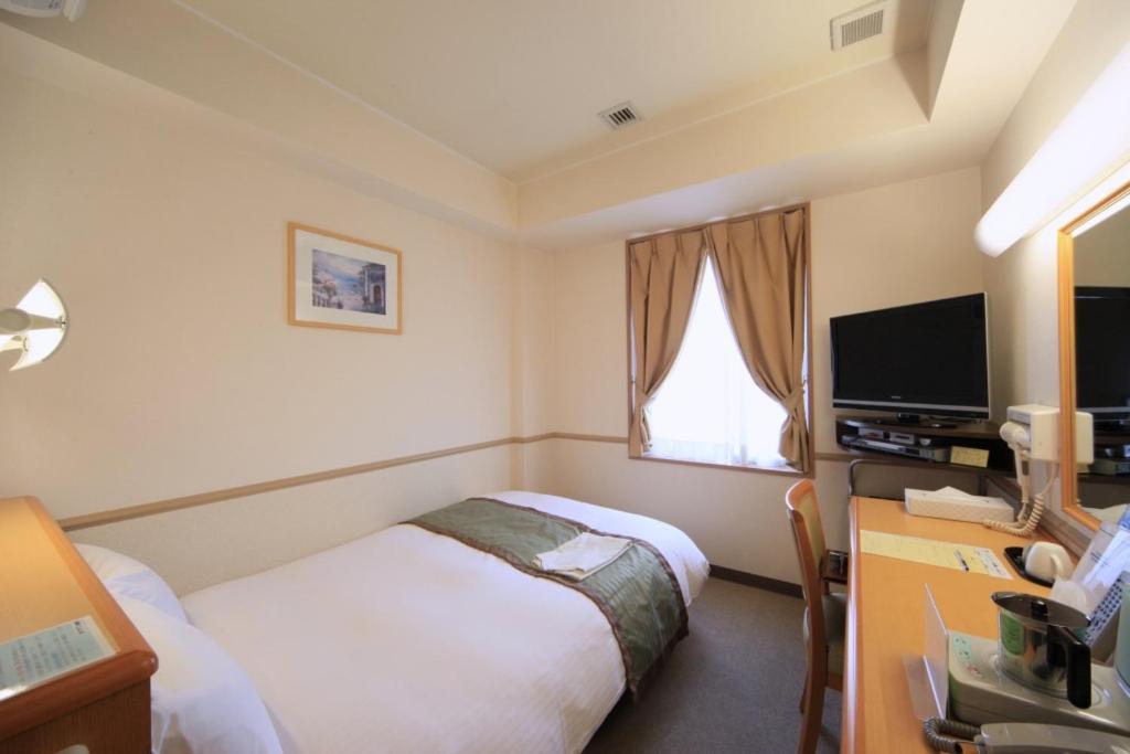 Crown Hills Tsuchiuraekihigashi Hotel Bagian luar foto